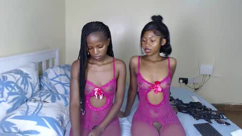 therealdesire online show from November 15, 2025, 1:25 am