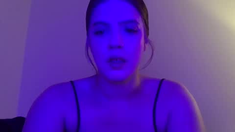  newgirl blonde pawg stripper online show from June 3, 2026, 3:20 am