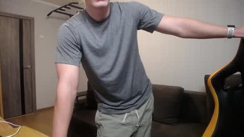 Snapshot of theroadtomars chatting on December 13, 2024, 7:53 pm Nick   online show from December 13, 2024, 7:53 pm