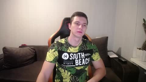 Snapshot of theroadtomars chatting on December 15, 2024, 7:31 pm Nick   online show from December 15, 2024, 7:31 pm