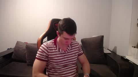 Snapshot of theroadtomars chatting on December 19, 2024, 8:02 pm Nick   online show from December 19, 2024, 8:02 pm