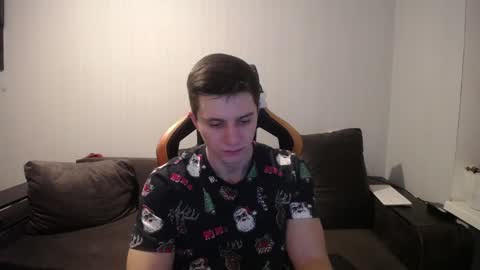 Snapshot of theroadtomars chatting on December 25, 2024, 5:58 pm Nick   online show from December 25, 2024, 5:58 pm