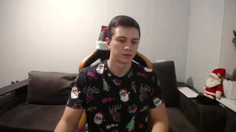 Snapshot of theroadtomars chatting on December 31, 2024, 12:21 am Nick   online show from December 31, 2024, 12:21 am