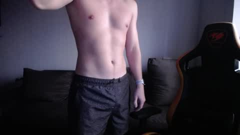 Snapshot of theroadtomars chatting on January 7, 2025, 5:43 am Nick   online show from January 7, 2025, 5:43 am