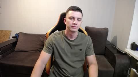 Snapshot of theroadtomars chatting on September 30, 2025, 3:50 pm Nick   online show from September 30, 2025, 3:50 pm