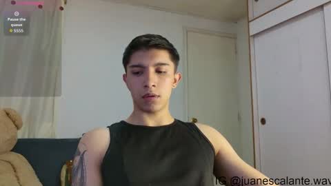 Snapshot of thesaint_xxx chatting on April 22, 2026, 2:36 am thesaint_xxx online show from April 22, 2026, 2:36 am