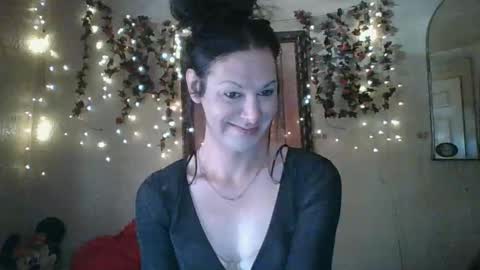 sillymillie0 online show from September 18, 2025, 8:22 pm