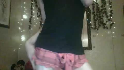 sillymillie0 online show from February 15, 2026, 11:23 pm