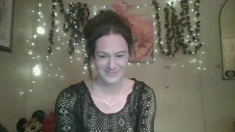 Snapshot of thesillymillie chatting on March 22, 2026, 1:31 am sillymillie0 online show from March 22, 2026, 1:31 am