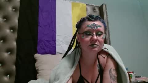 Siren of the Fae online show from December 4, 2025, 1:48 am