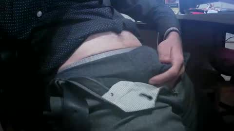 Snapshot of thesixpack_ chatting on May 13, 2026, 5:54 pm thesixpack_ online show from May 13, 2026, 5:54 pm