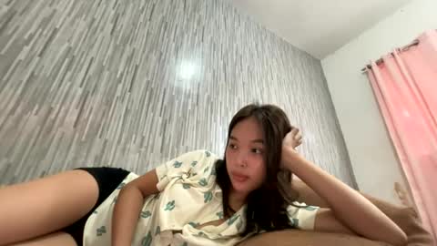 Snapshot of thessssy chatting on August 1, 2026, 12:32 am thessssy online show from August 1, 2026, 12:32 am