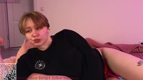 Lucia online show from April 18, 2026, 2:21 pm