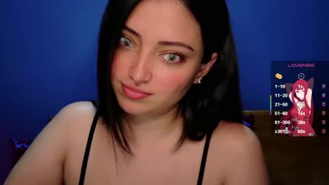 Snapshot of thesweethari chatting on May 27, 2026, 1:13 am I dont do real meetings My bio online show from May 27, 2026, 1:13 am