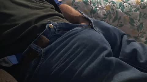 thetnguy online show from November 12, 2025, 11:58 pm