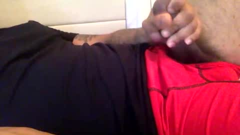 Snapshot of thevibez1 chatting on April 19, 2026, 5:01 pm thevibez1 online show from April 19, 2026, 5:01 pm