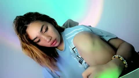 stella online show from October 7, 2025, 3:42 pm