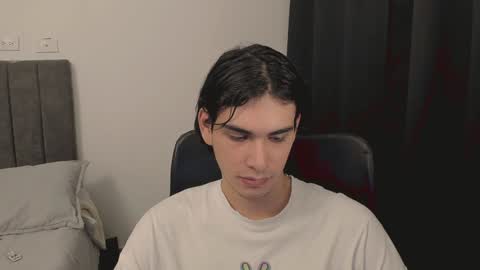 thiaan__ online show from December 11, 2024, 11:43 pm