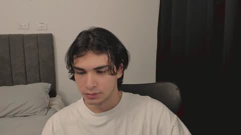 thiaan__ online show from December 17, 2024, 11:16 pm