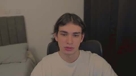 thiaan__ online show from January 17, 2025, 2:50 am