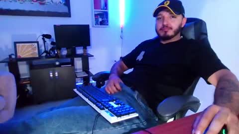 thiago_420 online show from May 15, 2026, 11:34 pm