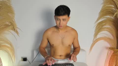 Thiago  online show from October 13, 2025, 6:41 pm