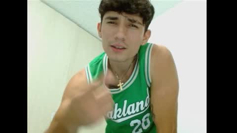 thiago_deseo69 online show from October 12, 2025, 4:33 am