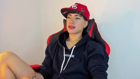 Thiago online show from November 21, 2025, 3:33 pm