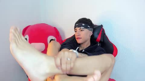 Thiago online show from November 22, 2025, 1:10 pm