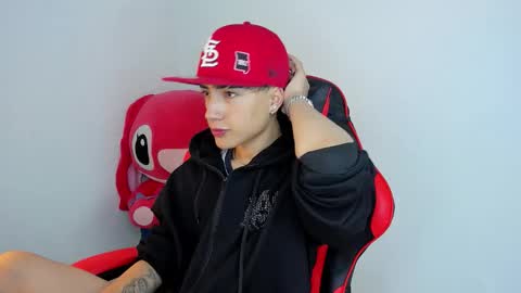 Thiago online show from November 24, 2025, 4:07 pm