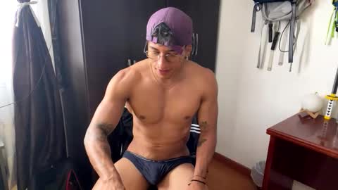 Snapshot of thiago_happy chatting on May 12, 2026, 7:00 pm thiago_happy online show from May 12, 2026, 7:00 pm