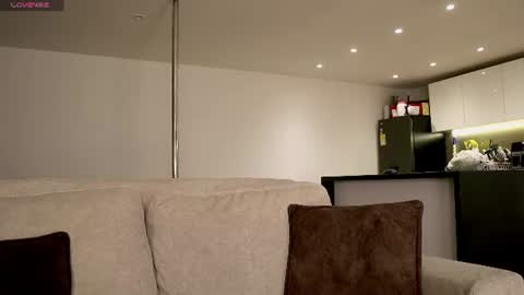 Snapshot of thiago_l chatting on June 19, 2026, 12:48 am Just Thiago online show from June 19, 2026, 12:48 am