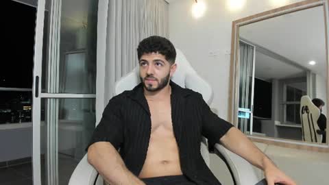 Snapshot of thiago_moretti chatting on July 3, 2026, 12:17 am THIAGO online show from July 3, 2026, 12:17 am