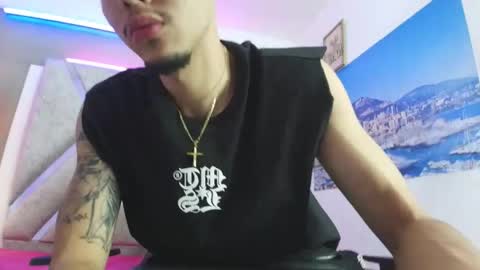 Snapshot of thiago_preston chatting on May 30, 2026, 7:33 pm Thiago online show from May 30, 2026, 7:33 pm