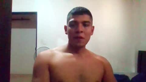 Snapshot of thiagobz chatting on April 4, 2026, 5:10 pm thiagobz online show from April 4, 2026, 5:10 pm