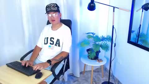 Snapshot of thiagocum18 chatting on July 8, 2026, 3:16 pm Santiago online show from July 8, 2026, 3:16 pm
