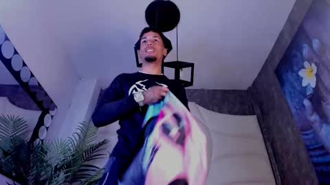 ThiagoFerreti online show from November 11, 2025, 7:47 pm