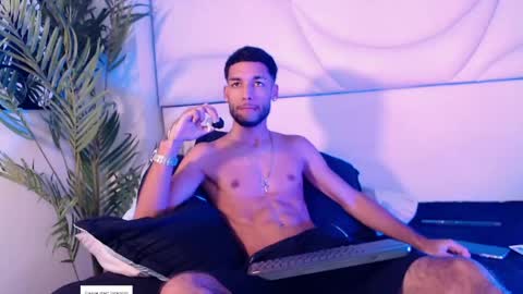 ThiagoFerreti online show from April 14, 2026, 3:12 am