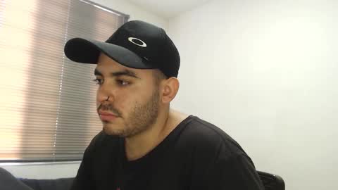 Thiago online show from December 1, 2025, 6:24 pm