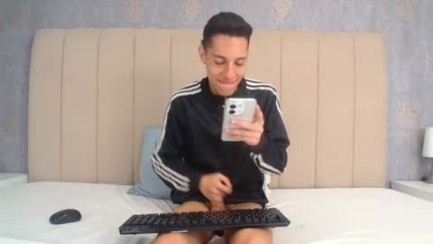 Thiago   online show from July 17, 2026, 1:29 pm