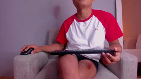 Snapshot of thiagovega_ chatting on April 22, 2026, 5:21 am thiagovega_ online show from April 22, 2026, 5:21 am
