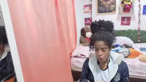 Snapshot of thiana_horny chatting on July 16, 2026, 3:18 pm thiana_horny online show from July 16, 2026, 3:18 pm