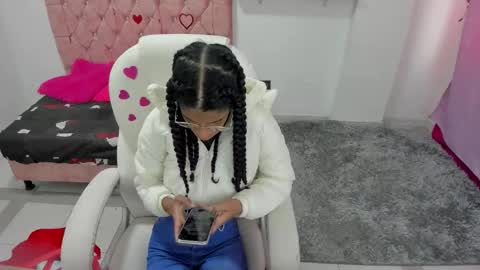 Snapshot of thianahornyy chatting on February 16, 2026, 1:29 pm thianahornyy online show from February 16, 2026, 1:29 pm