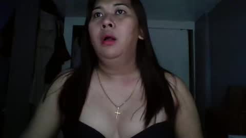 Snapshot of thicc_nd_juicy chatting on January 6, 2026, 9:35 am Rina online show from January 6, 2026, 9:35 am