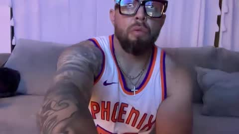 Snapshot of thiccbull12 chatting on June 3, 2026, 8:39 am thiccbull12 online show from June 3, 2026, 8:39 am