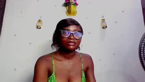 Snapshot of thick_ebonie chatting on September 26, 2025, 2:26 am Jenny online show from September 26, 2025, 2:26 am