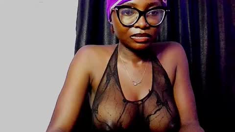 Snapshot of thick_ebonie chatting on October 12, 2025, 3:27 am Jenny online show from October 12, 2025, 3:27 am