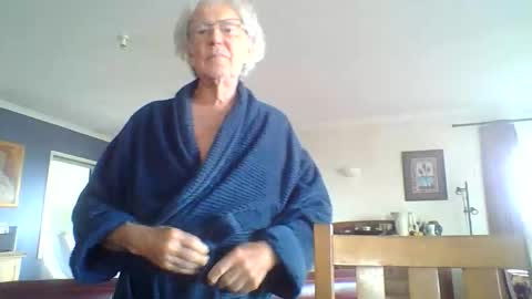 Snapshot of thickcockat71 chatting on April 4, 2026, 8:39 pm Thickcockat71 online show from April 4, 2026, 8:39 pm