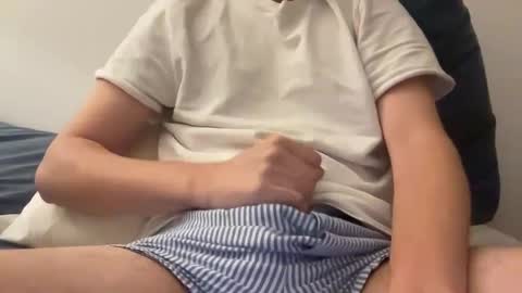 thickerbunny online show from January 21, 2025, 7:37 am