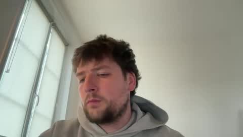 thierrylumiere online show from February 15, 2026, 11:52 am